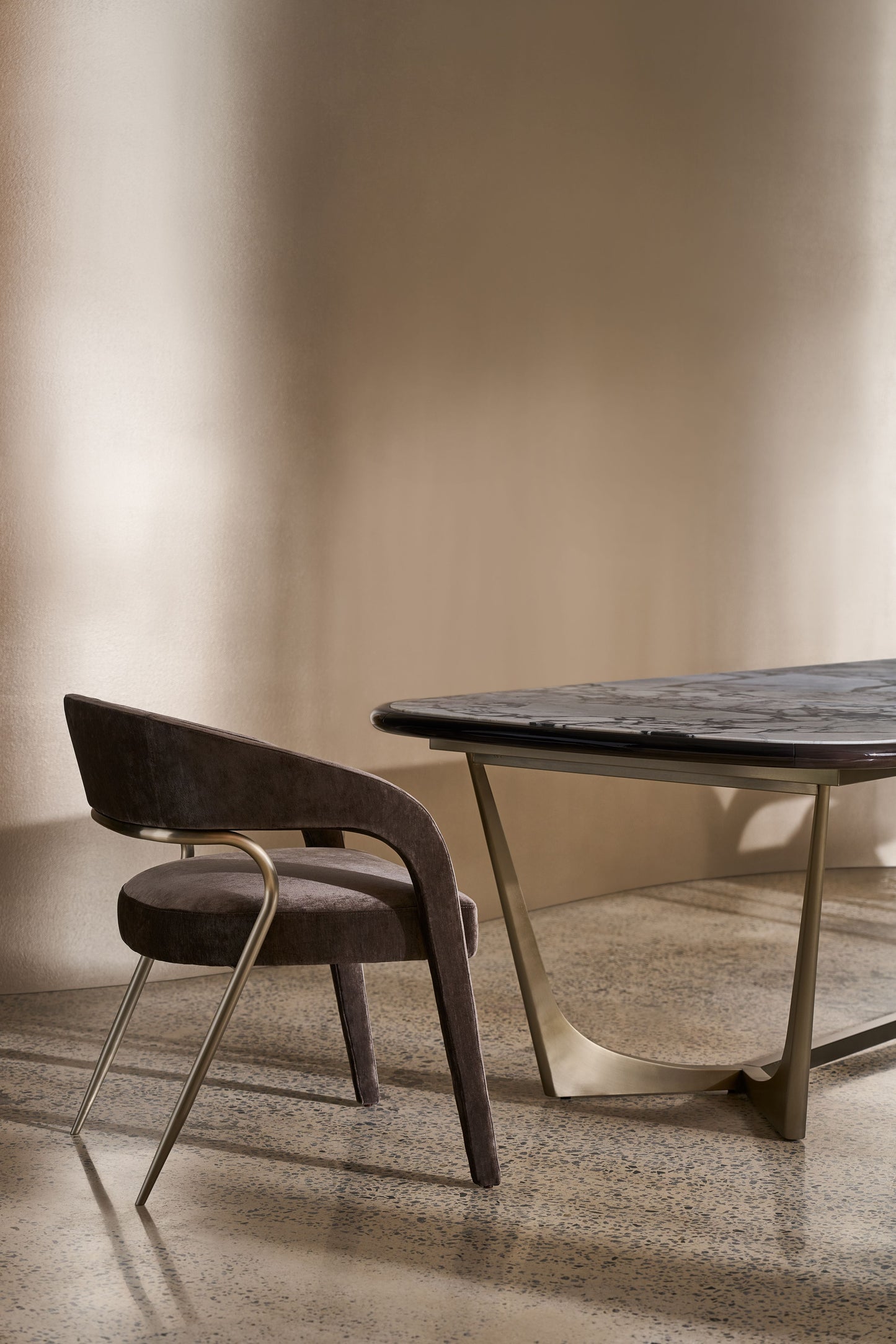 Vena Dining Table