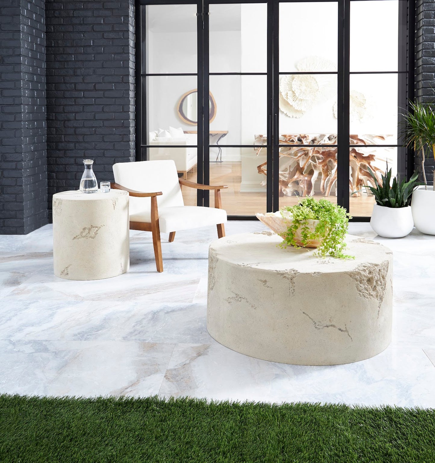 Roman Stone Formation Coffee Table – Resin & Stone Design