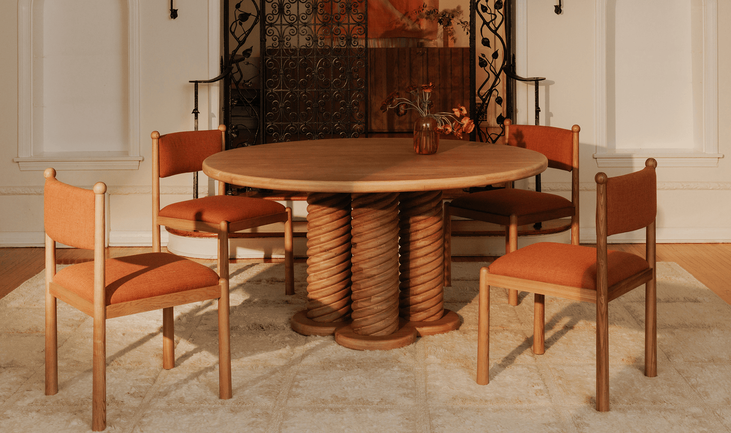 Treccia 60 Round Dining Table – Solid Oak & Iron Pedestal