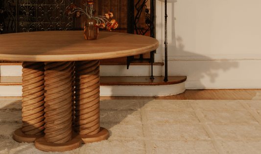 Treccia 60 Round Dining Table – Solid Oak & Iron Pedestal