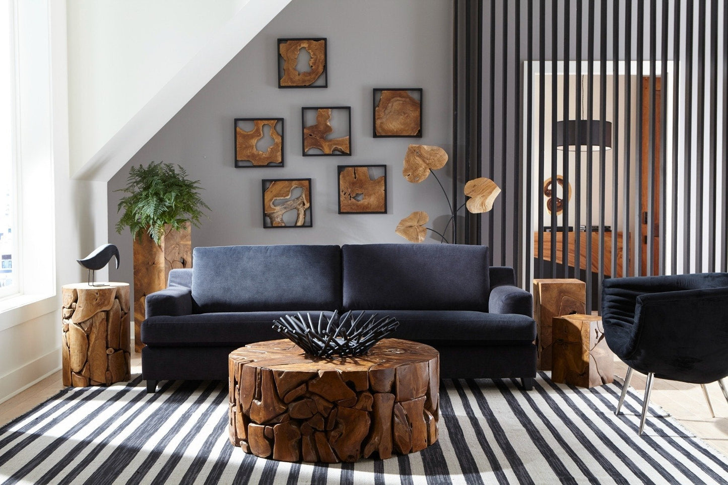 Teak Chunk Round Coffee Table – 36″ Reclaimed Wood